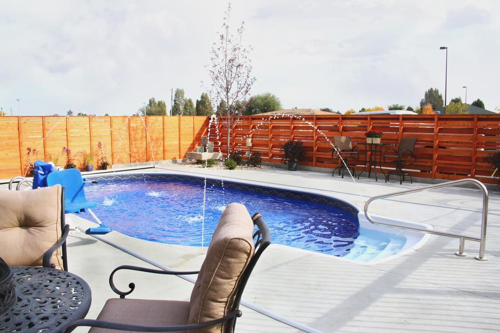 Blue Lakes Inn Туин Фолс Екстериор снимка