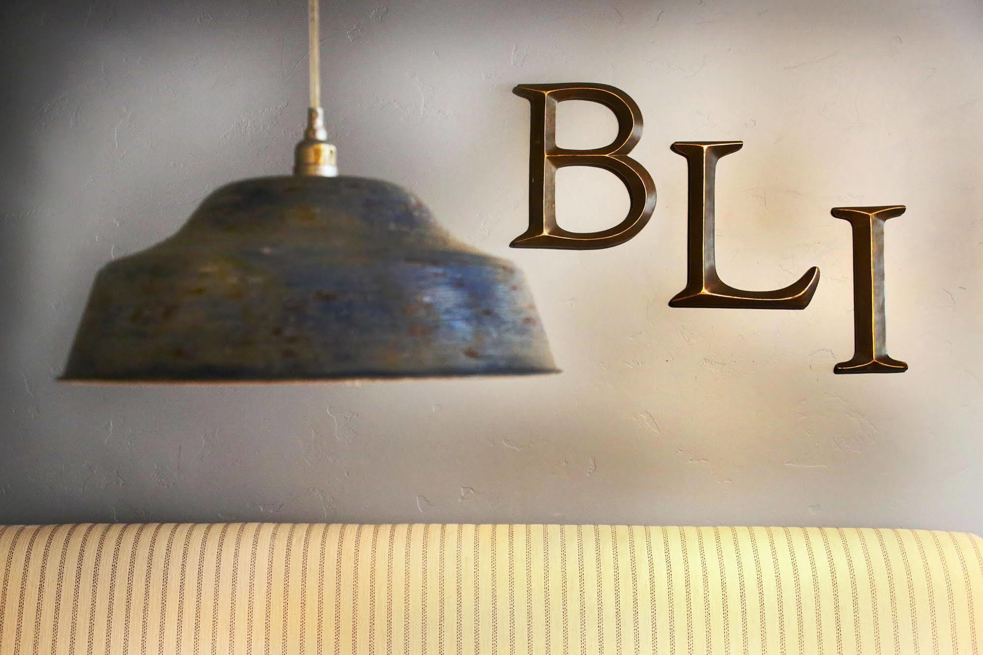 Blue Lakes Inn Туин Фолс Екстериор снимка